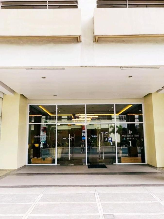Manhattan Plaza Tower 1 Quezon City Exterior foto
