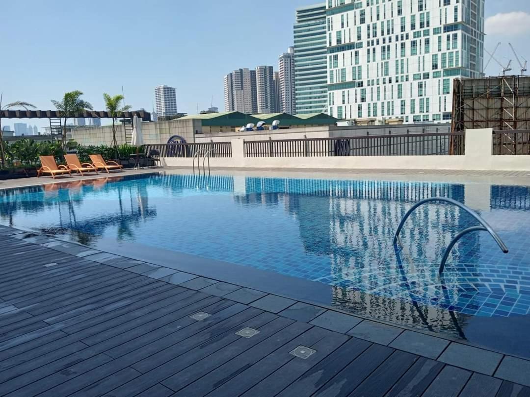 Manhattan Plaza Tower 1 Quezon City Exterior foto